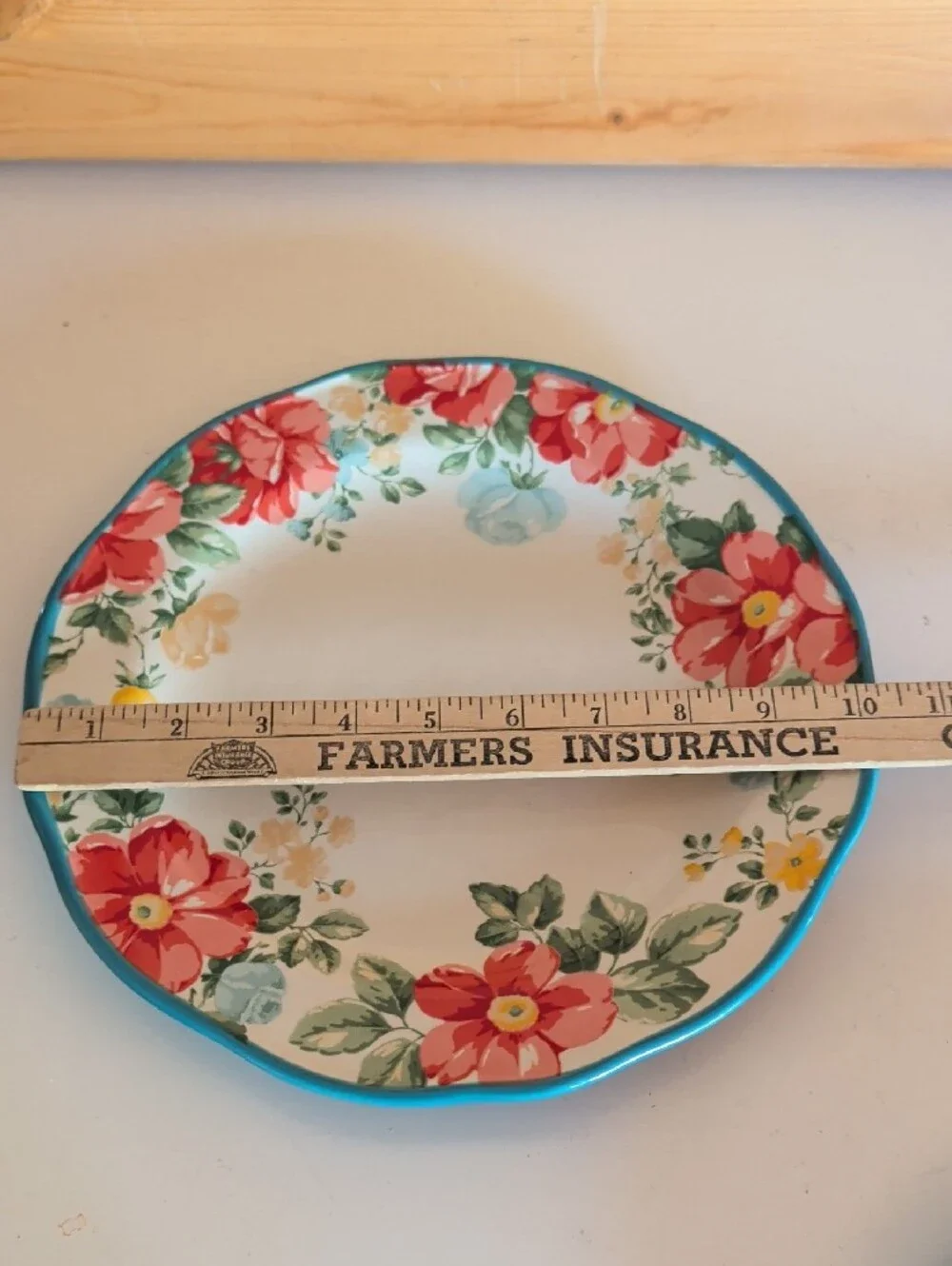 2 The Pioneer Woman, Turquoise Floral Ceramic Dinner & Salad Plates.🌟